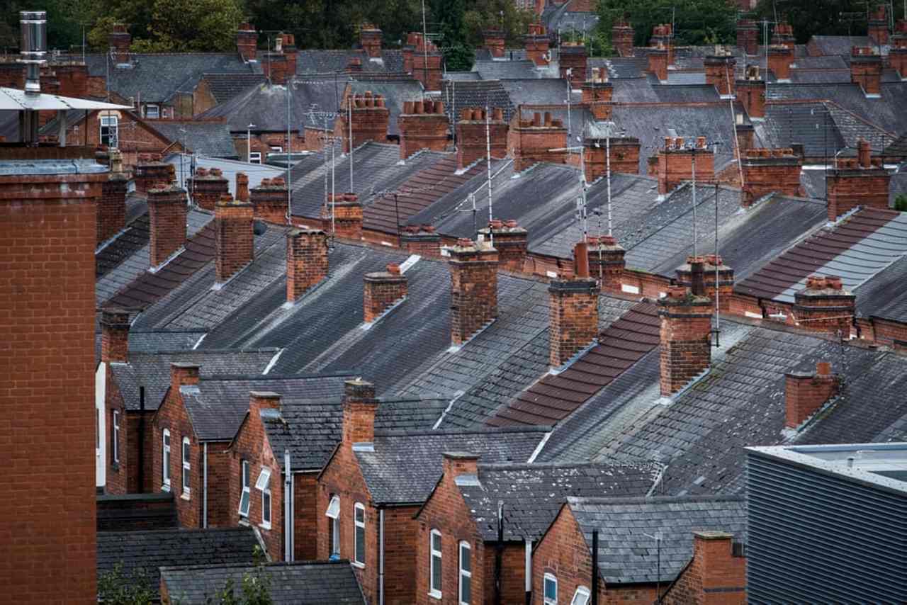 What does the Bank of England interest rate cut mean for mortgages and savings?
